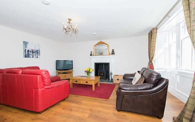 Balmeadowside Farmhouse Near Cupar, Fife