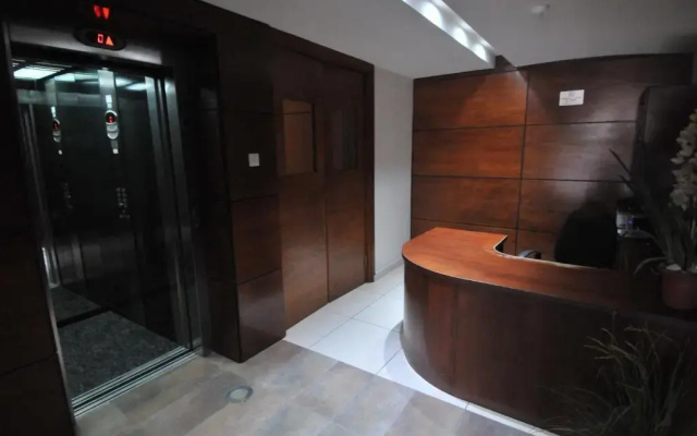 Ithaki Phinikoudes Apartment No. 201