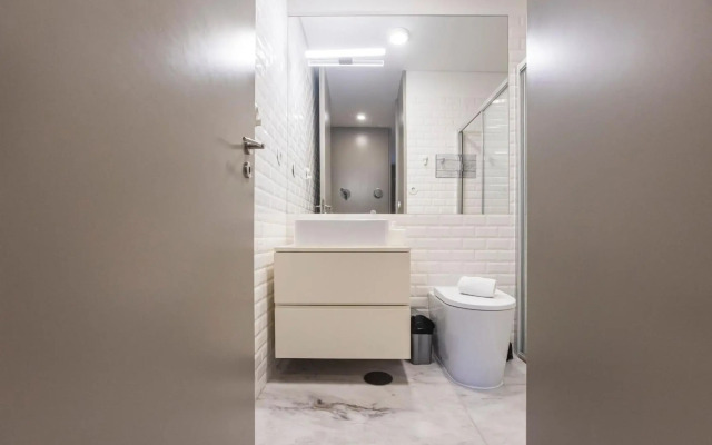 Downtown Studio w/ AC & Patio by LovelyStay
