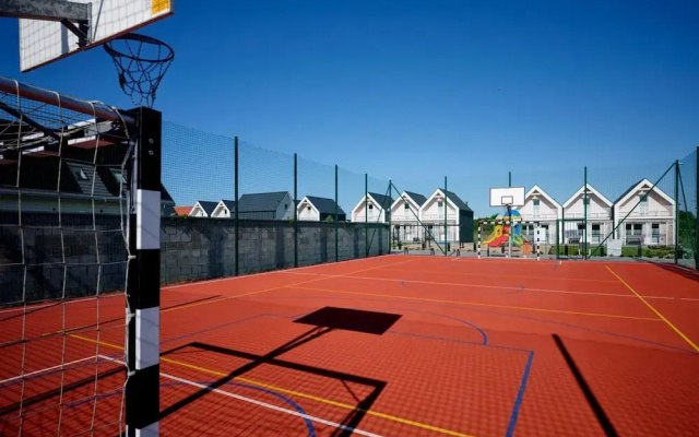 Holiday Homes With Pool, Attractions for Children