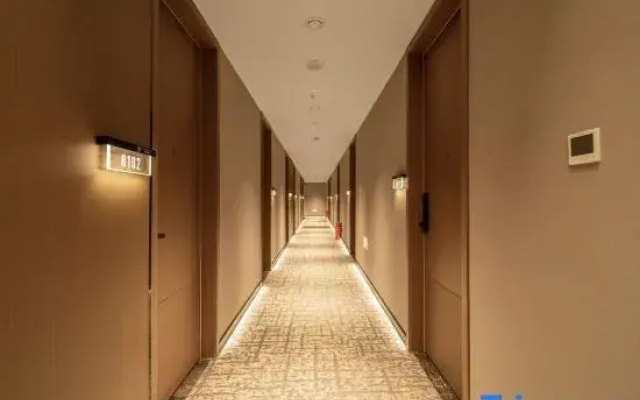 Huayue Hotel