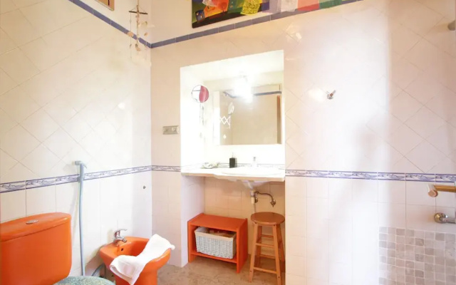 River View Very Central & Spacious 1 Bedroom