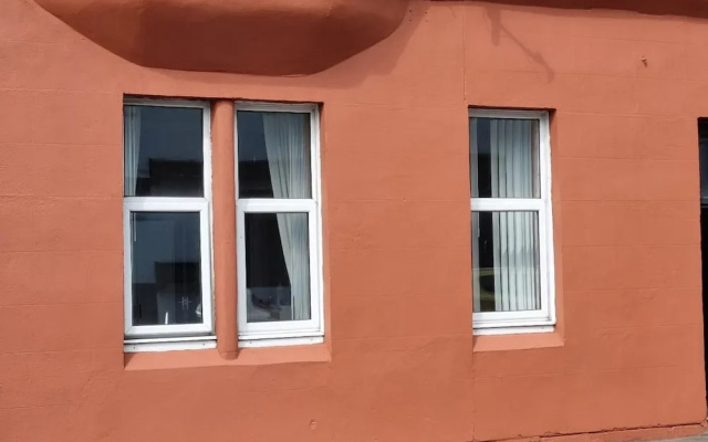 Apartment - Largs - Sleeps 4 - Pet Friendly