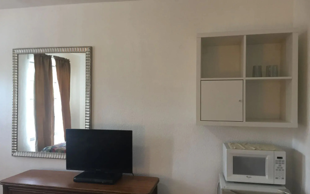 Silver Spray Motel