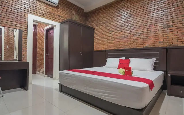 Bengawan Residence 66 by RedDoorz