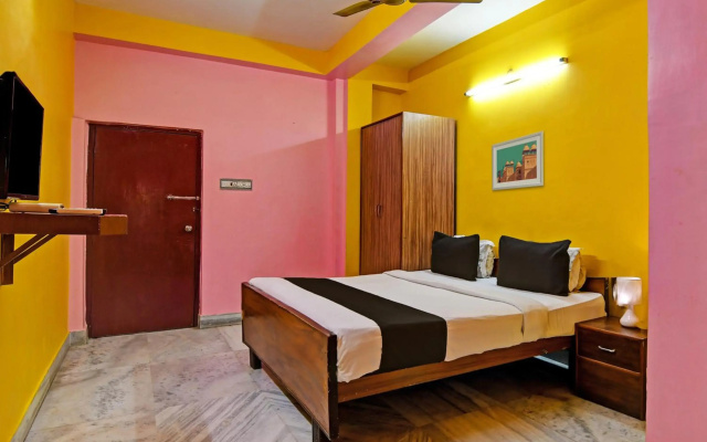 Flagship 75235 Hotel Red Rose