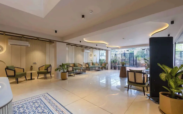 Saltstayz Premier - Sector 50 & Golf Course Ext Road