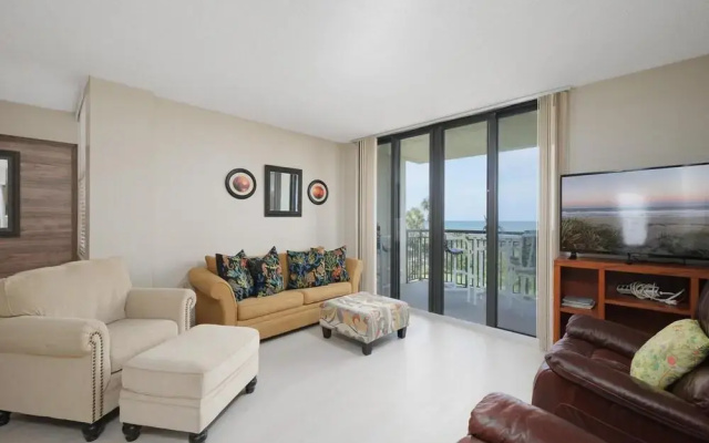 Barefoot Trace by Distinctive Beach Rentals