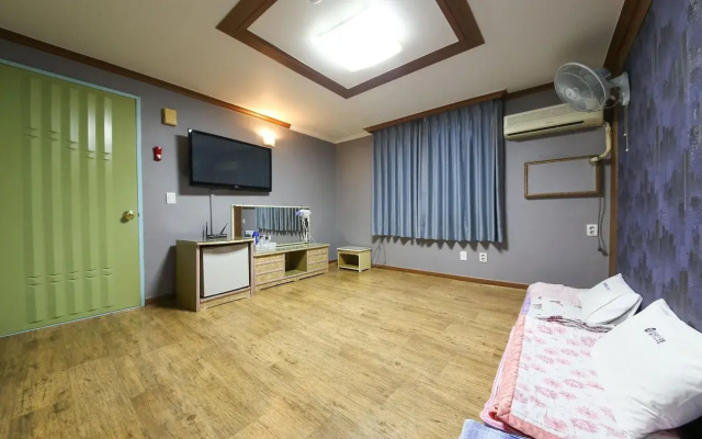 Goodstay Alps Motel