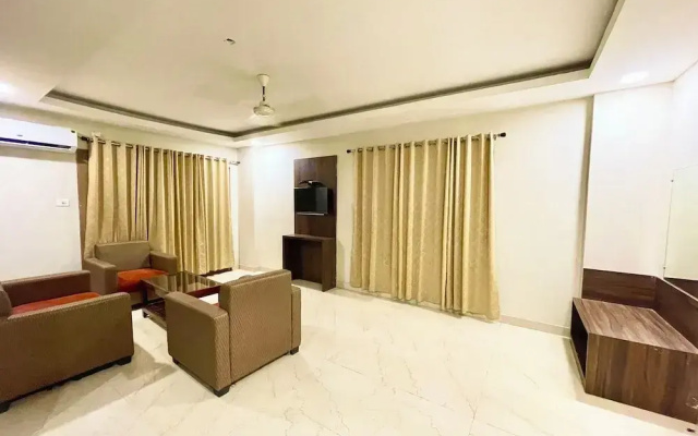 Hotel Janaki Pride - near Temple