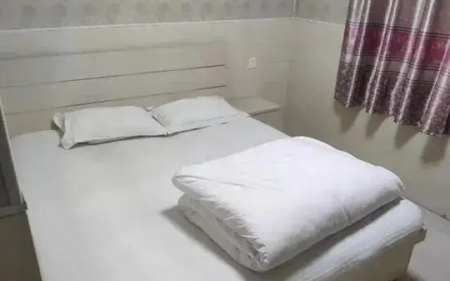 OYO Xinxiang Chengyi Hotel