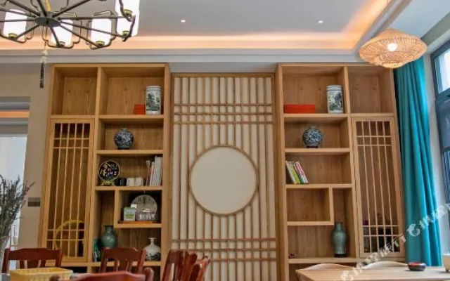 Floral Hotel · Guiyuan Siju Hotel (South Gate of Huangshan Scenic Area,Feicui Valley)