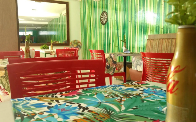Green Hotel