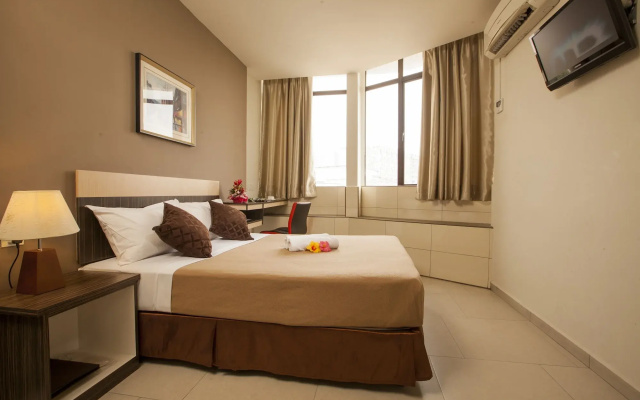 Leo Express Hotel