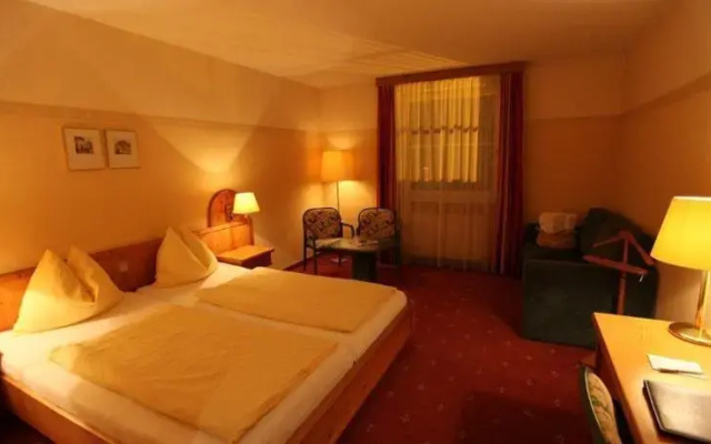 Hotel Lebzelter