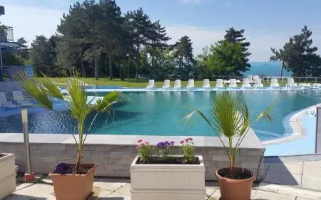 Blue Bay Palace Apart Complex