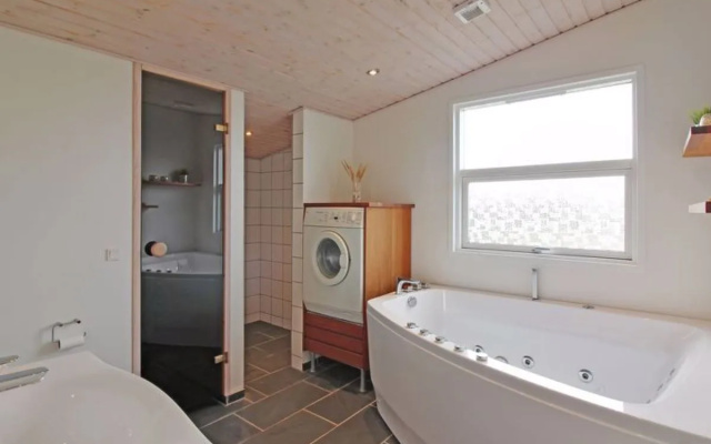 "Almen" - 350m from the sea in NW Jutland