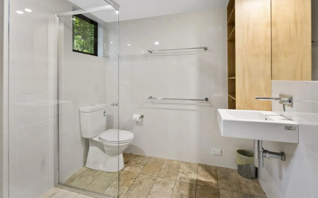 Pandanus Retreat