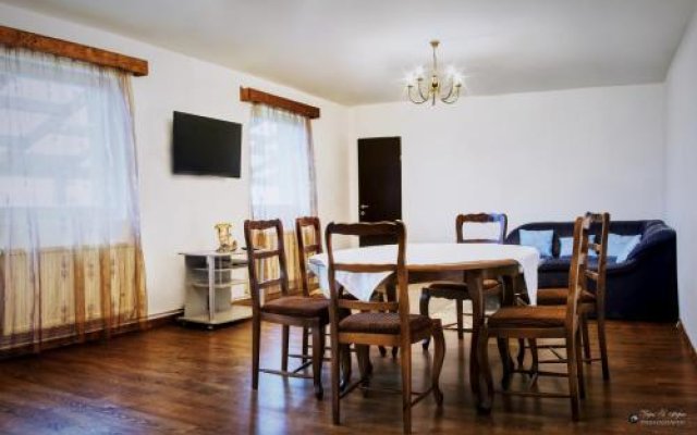Hostel Alpin Marisel in Gilau, Romania from 60$, photos, reviews - zenhotels.com guestroom