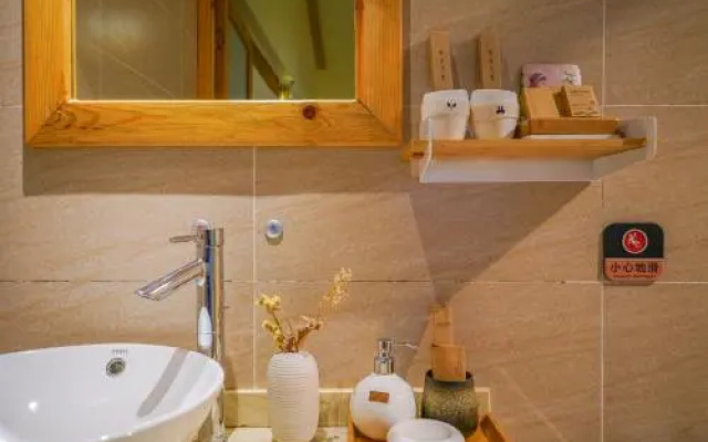 Lijiang Dream River View Hostel