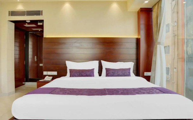 Treebo Premium The Crystal, Chinar Park