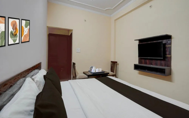 Deluxehotel Kartik Inn