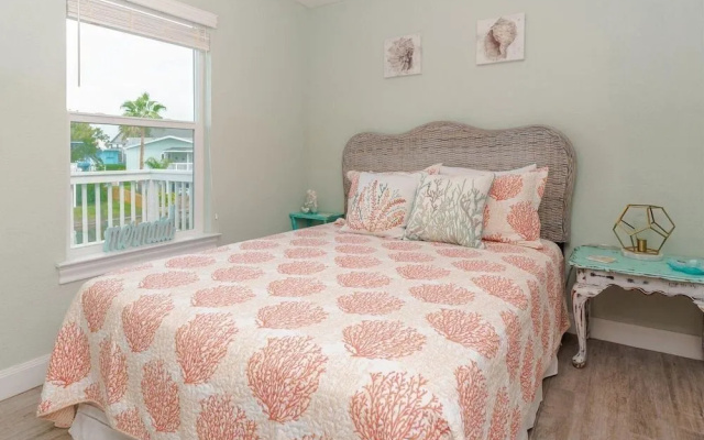 Sandy Oasis by Miss Kitty’s