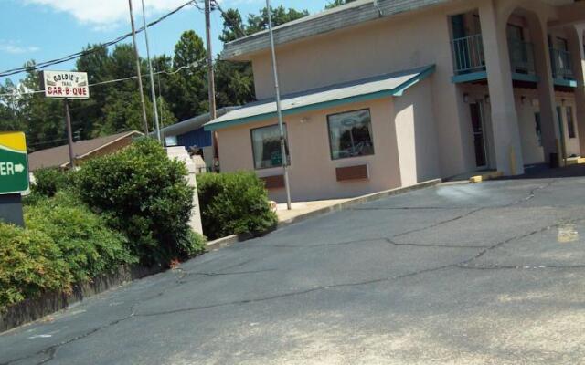 Отель America`s Best Inn Vicksburg вид на фасад