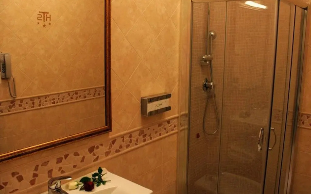 Hotel Tito Serranò