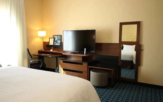 Fairfield Inn & Suites London