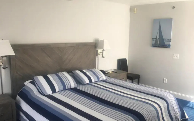 Rhea's Inn By The Sea