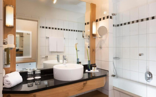Sunday Resort Marina Standard Double Room