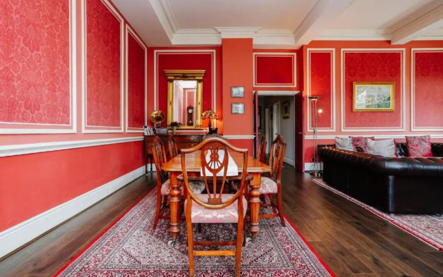 Royal Mile Mansions 14