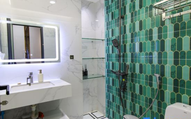 Luxury Apartment 01 Bedroom Free Pool Gym