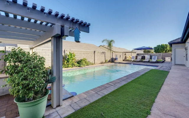 Private Pool & Hot Tub! Relaxing Mesa Apartment