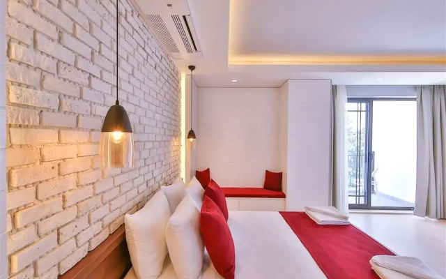 Lale Hotel