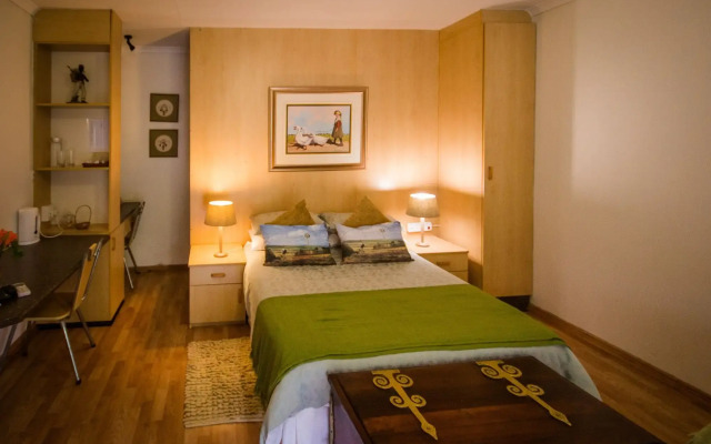 Homestead B & B