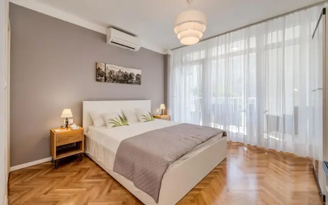 Room Nada