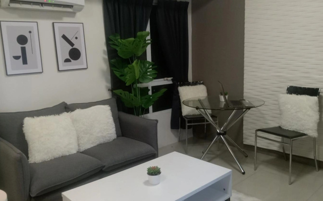 A2J Luxury BGC 2BR Loft Near Malls, Burgos Circle