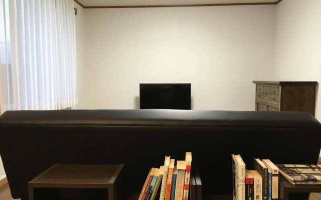 Kaku House