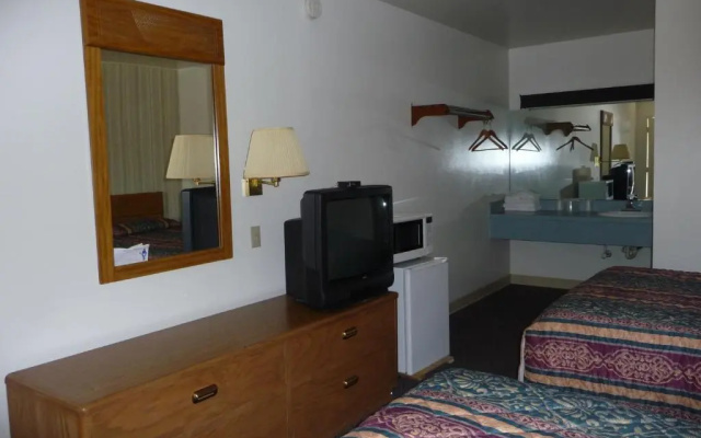 Red Rose Motel