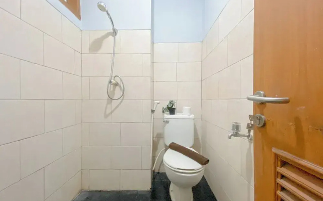Good Deal Studio Apartment At Margonda Residence 1