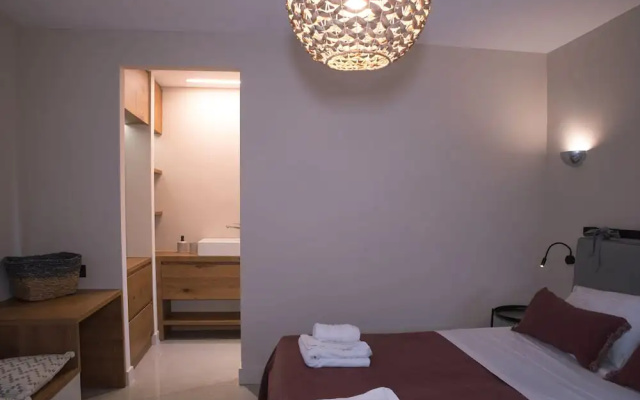 Drallos Luxury House