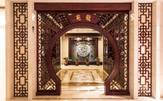 Yulong Hotel