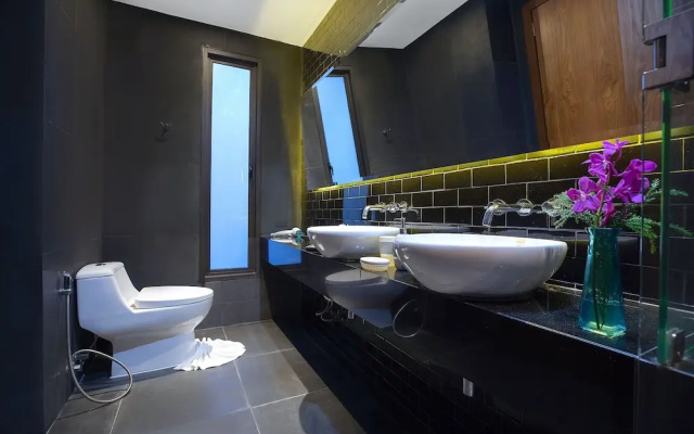 Elegant 3BR Pool Villa Coco B6 in Kamala
