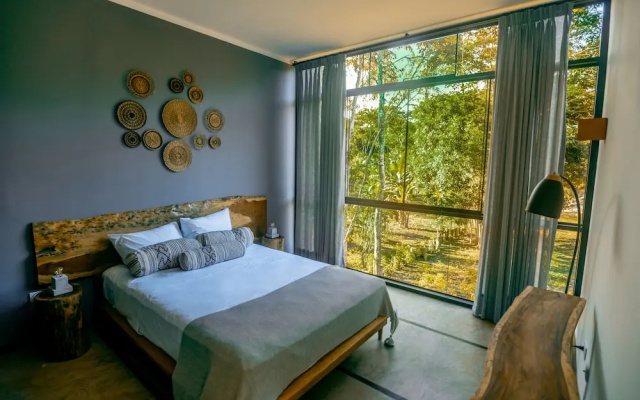Hotel Enai