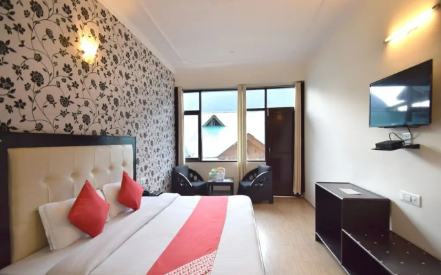 OYO 10186 Hotel Asia Holidays