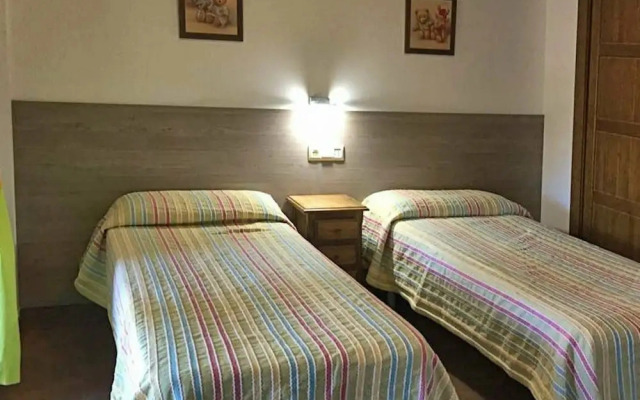Luxury Villa in Sayalonga With Private Pool