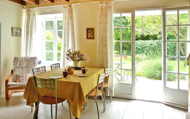 Charming Country House With Garden