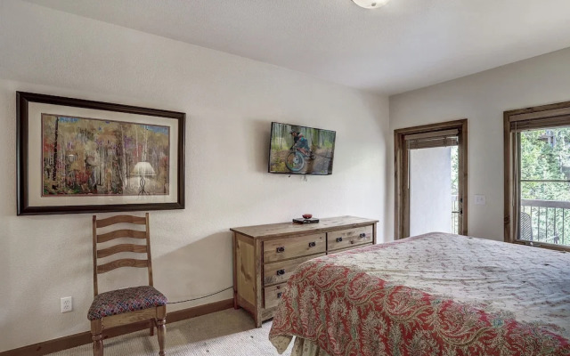 Tyra Riverbend 213 - 3 Br Condo